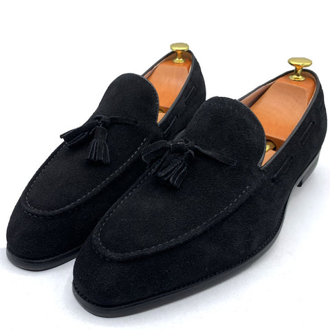 TX suede tasseled dress shoe | Black