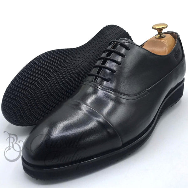 Big-Capped Leather Laceup Shoe | Black Oxford