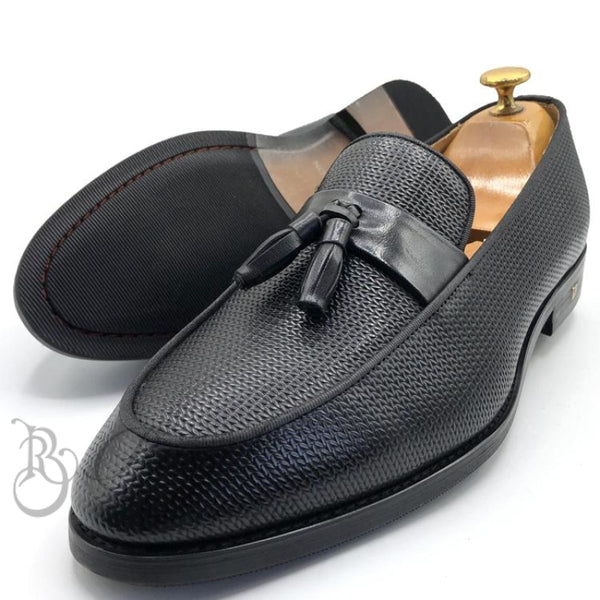 Lv. Textured Tasseled Shoe | Black Exotic Shoe